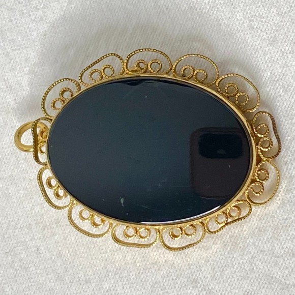 Carla Pendant/Brooch 1/20 12K GF Black Stone Filagree Setting - Picture 2 of 8